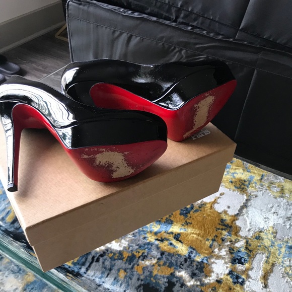 Authentic Christian Louboutin’s Blk 38 5 inch heel - Picture 1 of 3